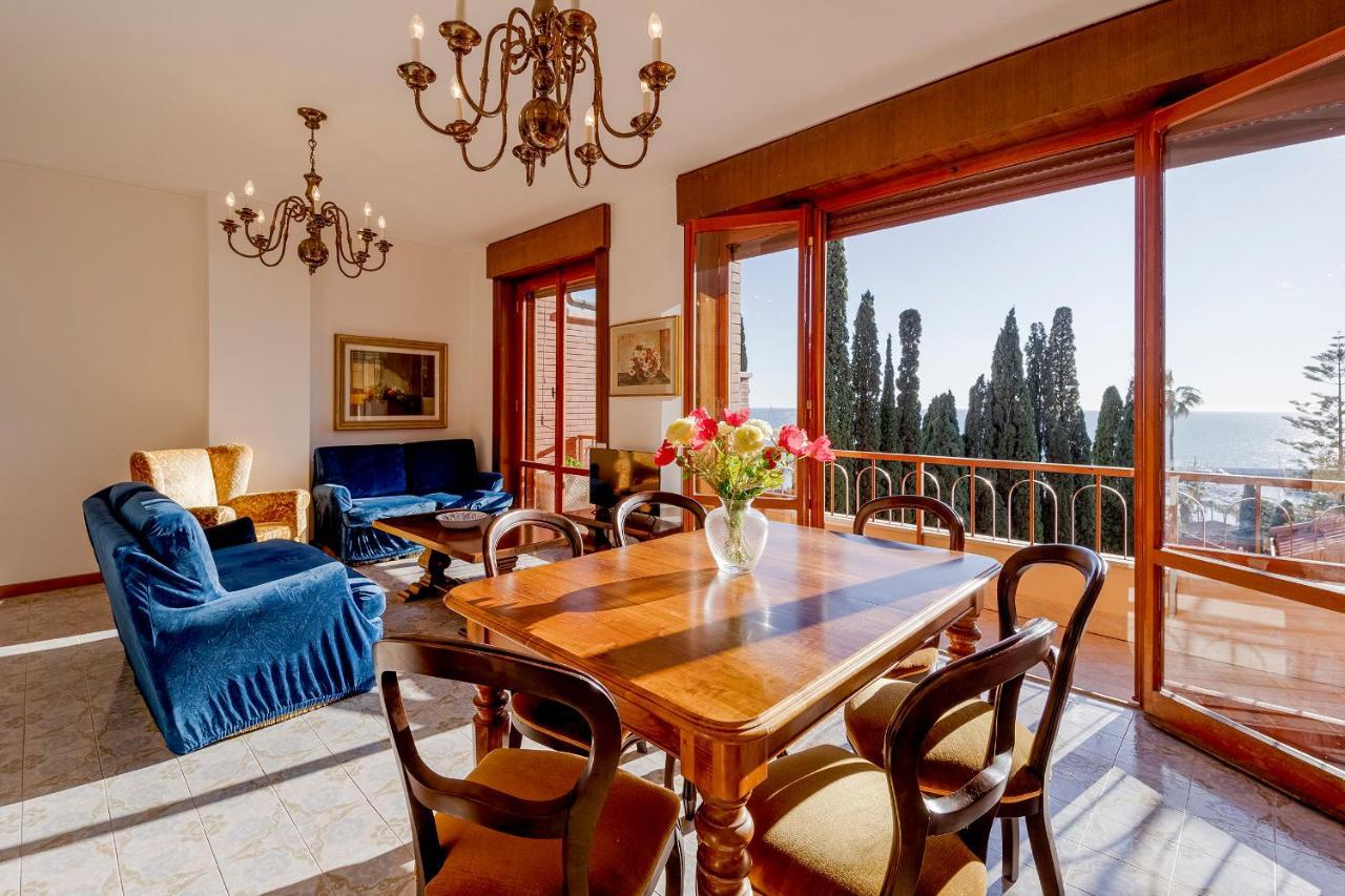 Portosole Attic - With Terrace And Private Parking Lejlighed Sanremo Eksteriør billede